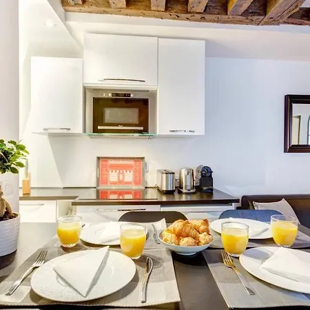 Quiet, Cozy, Design In *