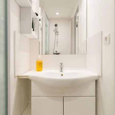 Quiet, Cozy, Design In Paris